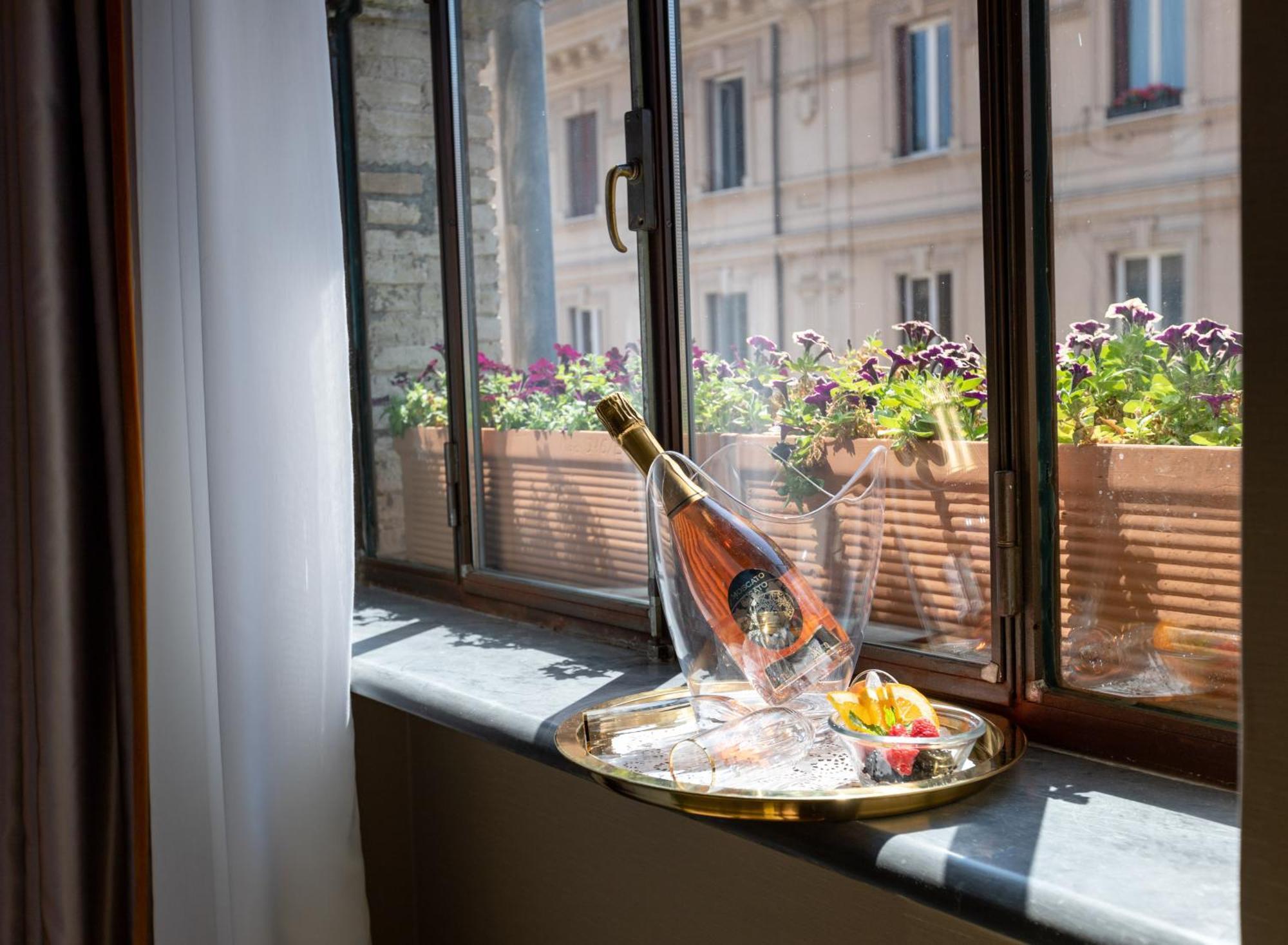 Neman Maison Experience I Pantheon Rome Luaran gambar